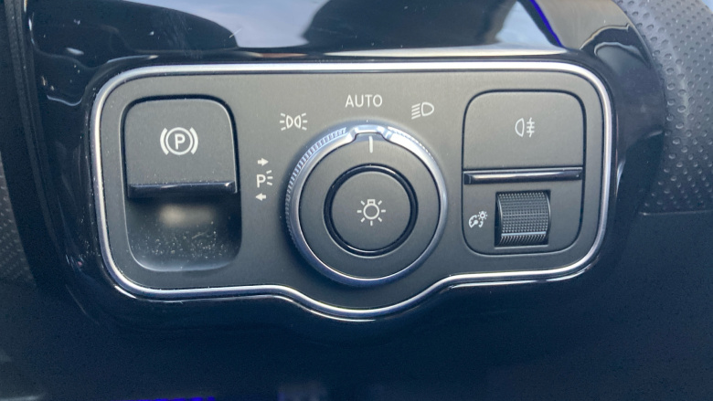 Mercedes-Benz CLA 200 AMG Line Premium 4dr Tip Auto Petrol Saloon